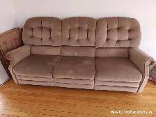 Sofa and bed for pick-up - Photo 4