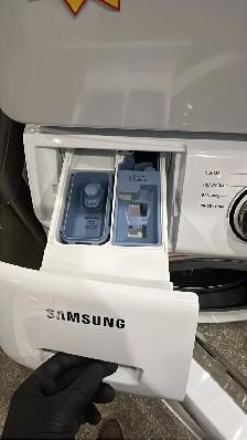 Samsung White 27" Stackable Washer and Dryer Set - Photo 6