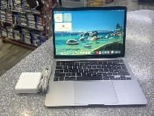 MacBook Pro 2020 13" M1 16GB 256GB Touch ID/Bar