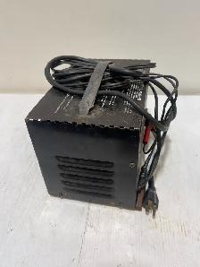 Marquette Bantam 12 Volt Battery Charger - Photo 9