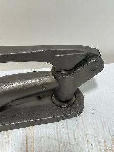 Vintage Hand Embosser - Photo 3