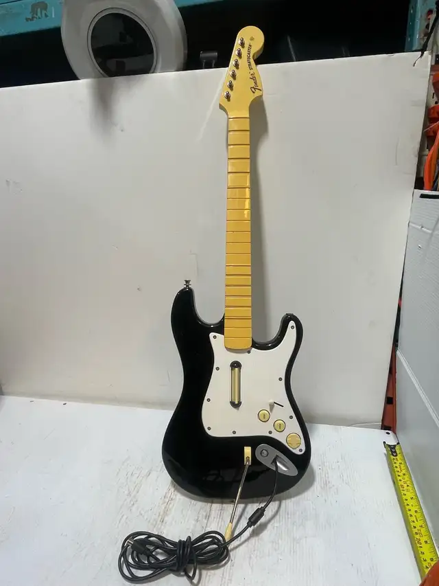 Fender Stratocaster Guitar Hero Controller