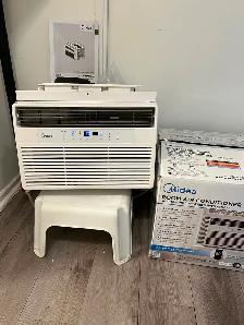 Smart wifi 8,000btu air conditioner, still new $200