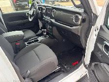 2023 Jeep Wrangler Sahara Turbo - Photo 10