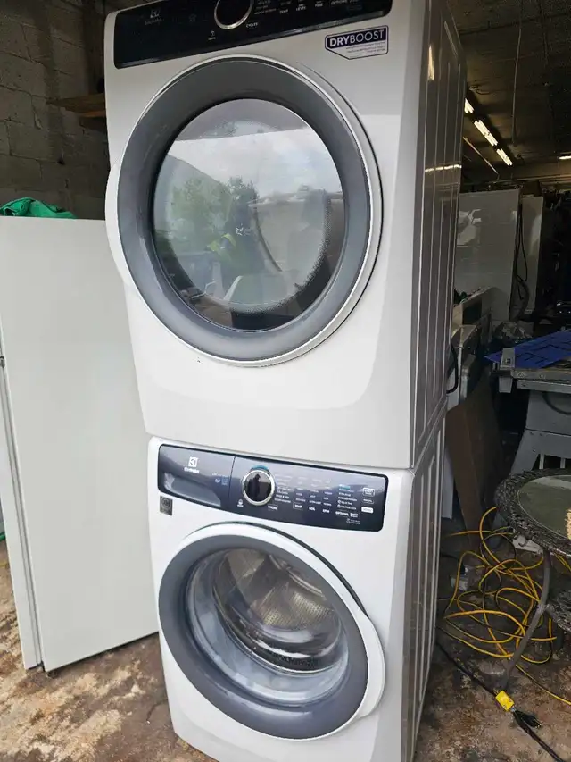 Electrolux washer and dryer set