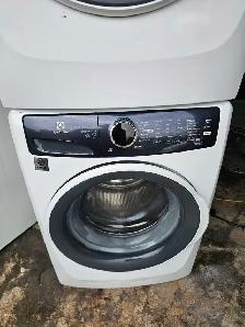 Electrolux washer and dryer set - Photo 3