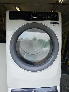 Electrolux washer and dryer set - Photo 4