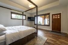 Gorgeous Ultra Modern House for Short Term Rental - Photo 11