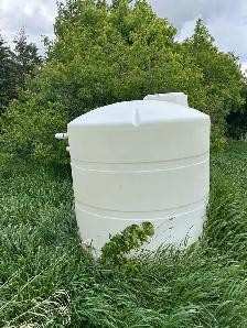 1000 gal water tank