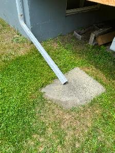 7 Patio stones to give away (Many uses !) - Photo 4
