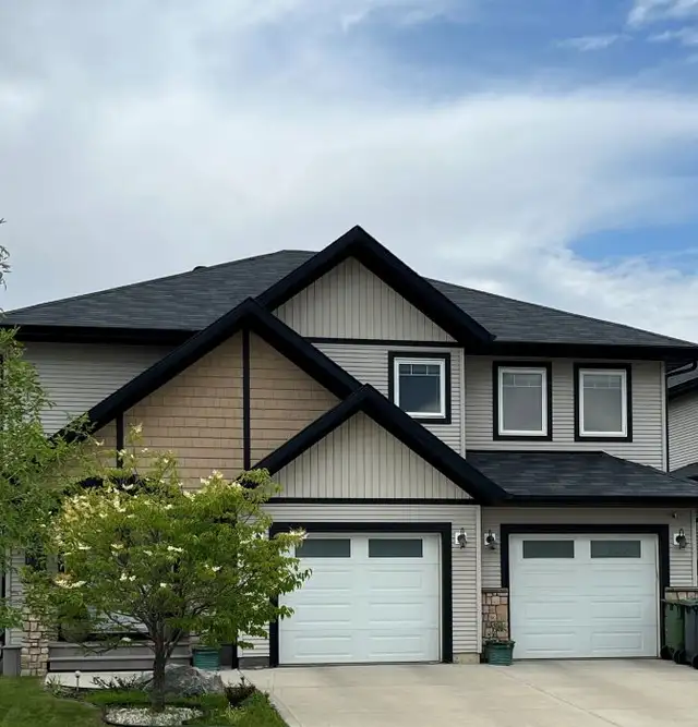 Clearview EXECUTIVE Home - 3 BR / 4 bath - Great Location