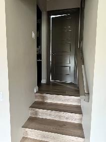 Clearview EXECUTIVE Home - 3 BR / 4 bath - Great Location - Photo 17