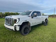 2024 GMC Denali Duramax - Photo 3