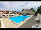 Just reduced! Gorgeous 2 bed/2 bath condo in Osoyoos - Photo 2