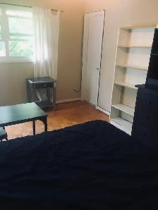 Room For Rent NowYonge and Eglinton 1200 - Photo 5