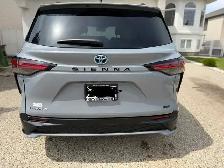 FOR SALE: Toyota Sienna Hybrid XSE AWD - Photo 3