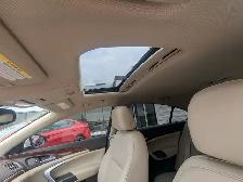 2017 Buick Regal Premium I WITH LEATHER/SUNROOF/NAVIGATION! - Photo 11