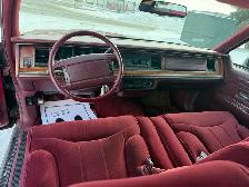 1994 Lincoln Town Car - Photo 12