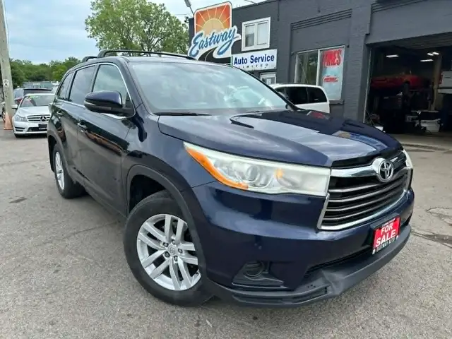 2015 Toyota Highlander LE