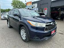 2015 Toyota Highlander LE - Photo 2