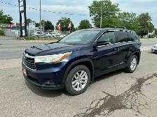 2015 Toyota Highlander LE - Photo 12