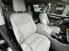 2015 Toyota Highlander LE - Photo 14