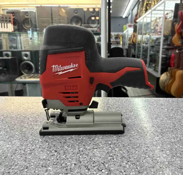 Milwaukee 2445 M12 Jig Saw