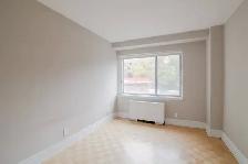 spacious 2-bed unit, Sept 1st, Westmount adj CDN - ID 112 - Photo 5
