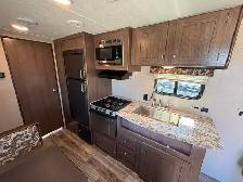 2018 Keystone Hideout 22RBWE - with outdoor kitchen - Photo 6