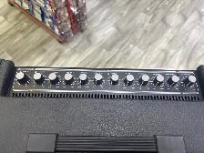 Yorkville BLOC100K Keyboard/Guitar Amp - Photo 5
