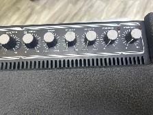 Yorkville BLOC100K Keyboard/Guitar Amp - Photo 7