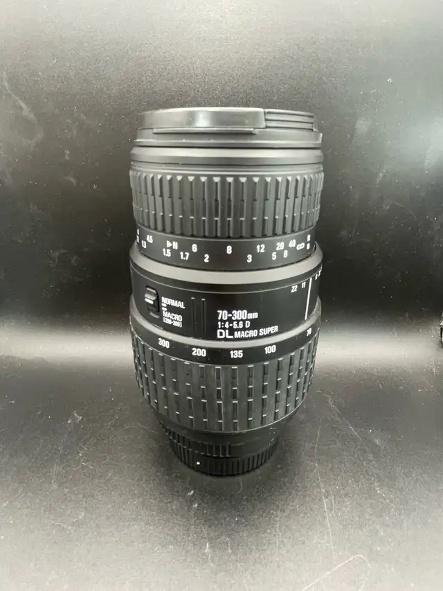 SIGMA LENS 70-300MM 1:4-5.6 D