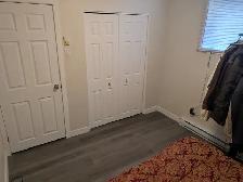 Newly renovated 1 Bed / 1 Bath Hull apartment available July 1 - Photo 5