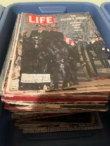 vintage bottles life magazines etc - Photo 8