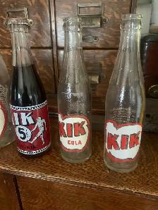 vintage bottles life magazines etc - Photo 9