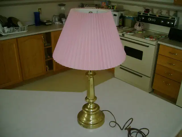 BRASS  TABLE LAMP