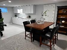Beautiful bright downtown Oakville apartment
