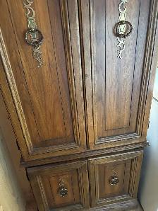 Upright sewing machine cabinet - Photo 10