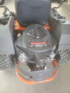 2025 Z242F SPECIAL EDITION ZERO TURN - Photo 3