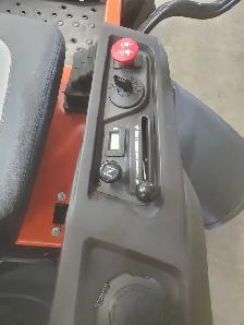 2025 Z242F SPECIAL EDITION ZERO TURN - Photo 4