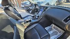 This Sedan/Saloon powered by a Gasoline engine featuring 4WD/4-W - Photo 5