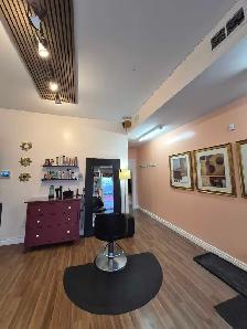 Boutique salon near Highlands hiring now! - Photo 2
