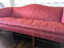 Antique Classic Sofa - Photo 3