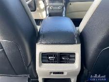 2021 Ford Edge Titanium AWD - Photo 16