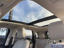 2021 Ford Edge Titanium AWD - Photo 17