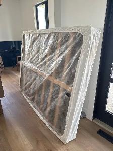 Free Queen Boxspring