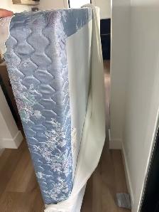 Free Queen Boxspring - Photo 2