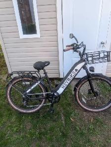 Vélo électrique -- MOITIE PRIX - Photo 2