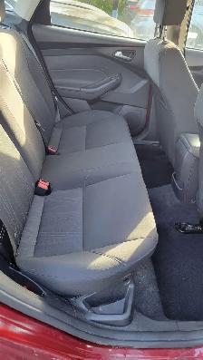 2015 Ford Focus SE - Photo 6