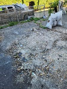 Démolition et ramassage de débris. - Photo 2